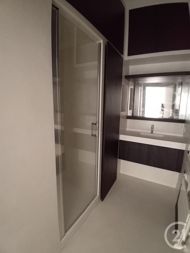 Appartement F3 à louer - 3 pièces - 57.55 m2 - LA ROCHELLE - 17 - POITOU-CHARENTES - Century 21 Agence Du Vieux-Port