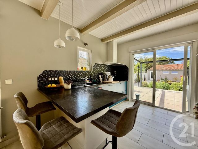 maison à vendre - 4 pièces - 120.0 m2 - LA ROCHELLE - 17 - POITOU-CHARENTES - Century 21 Agence Du Vieux-Port