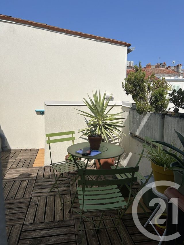 Appartement Duplex à vendre - 2 pièces - 37.57 m2 - LA ROCHELLE - 17 - POITOU-CHARENTES - Century 21 Agence Du Vieux-Port