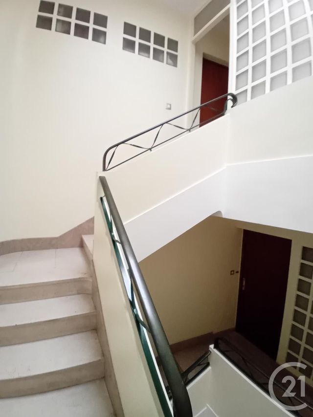 Appartement T2 à vendre - 3 pièces - 62.0 m2 - LA ROCHELLE - 17 - POITOU-CHARENTES - Century 21 Agence Du Vieux-Port