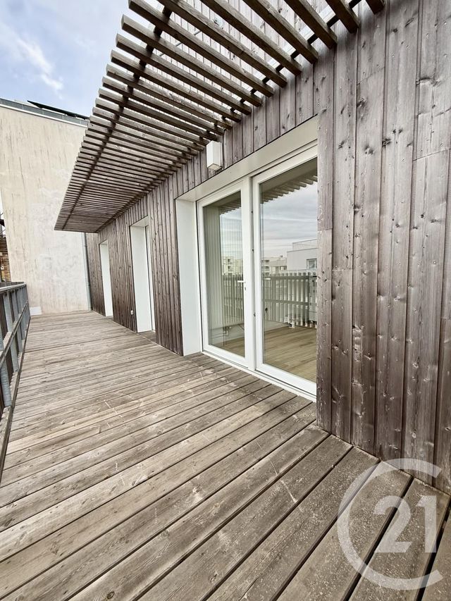 Appartement T3 à vendre - 3 pièces - 62.29 m2 - LAGORD - 17 - POITOU-CHARENTES - Century 21 Agence Du Vieux-Port