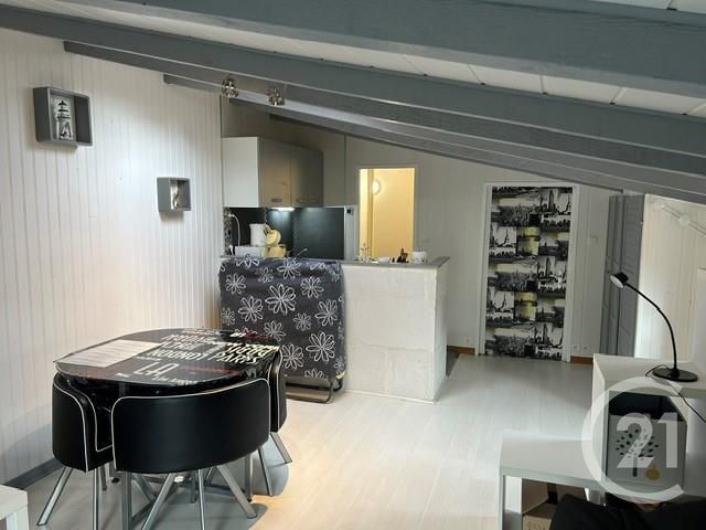 Appartement Studio à vendre - 1 pièce - 25.0 m2 - LA ROCHELLE - 17 - POITOU-CHARENTES - Century 21 Agence Du Vieux-Port