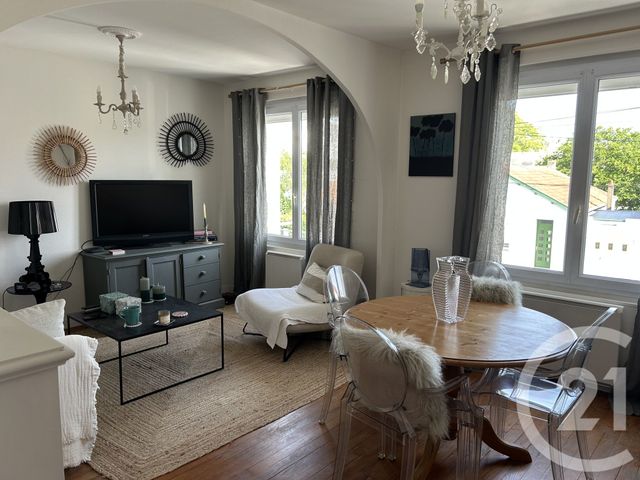 Appartement F3 à vendre - 3 pièces - 65.0 m2 - LA ROCHELLE - 17 - POITOU-CHARENTES - Century 21 Agence Du Vieux-Port
