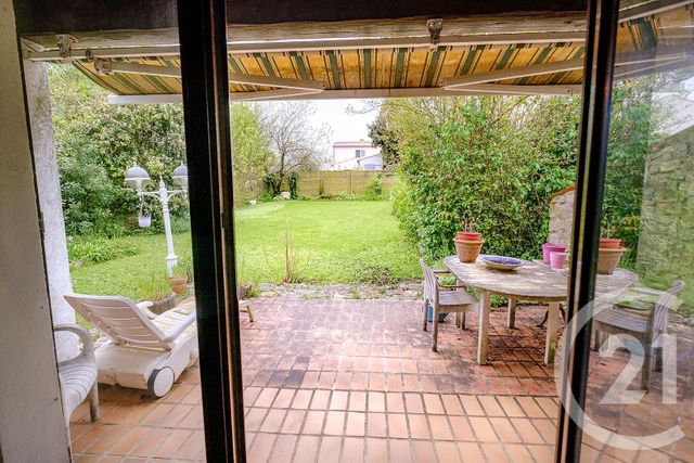 maison à vendre - 4 pièces - 118.0 m2 - STE SOULLE - 17 - POITOU-CHARENTES - Century 21 Agence Du Vieux-Port