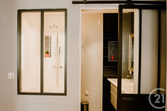 Appartement T2 à vendre - 3 pièces - 55.0 m2 - LA ROCHELLE - 17 - POITOU-CHARENTES - Century 21 Agence Du Vieux-Port