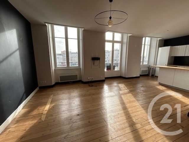 Appartement T2 à vendre - 3 pièces - 55.0 m2 - LA ROCHELLE - 17 - POITOU-CHARENTES - Century 21 Agence Du Vieux-Port