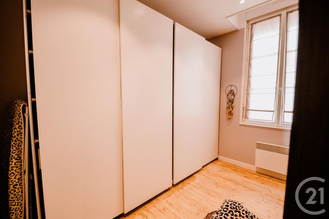 Appartement T2 à vendre - 3 pièces - 55.0 m2 - LA ROCHELLE - 17 - POITOU-CHARENTES - Century 21 Agence Du Vieux-Port