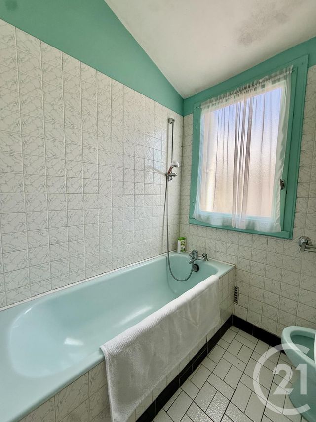 maison à vendre - 6 pièces - 110.0 m2 - LA ROCHELLE - 17 - POITOU-CHARENTES - Century 21 Agence Du Vieux-Port