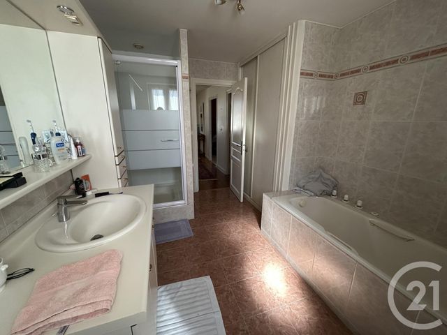 maison à vendre - 5 pièces - 185.45 m2 - LA ROCHELLE - 17 - POITOU-CHARENTES - Century 21 Agence Du Vieux-Port