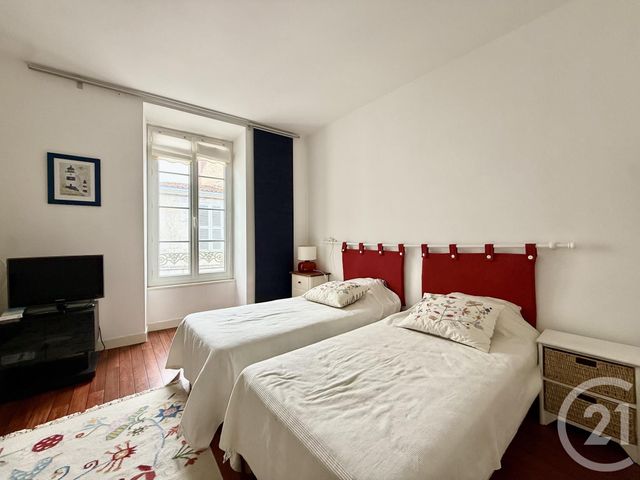 Appartement T2 à vendre - 2 pièces - 48.9 m2 - LA ROCHELLE - 17 - POITOU-CHARENTES - Century 21 Agence Du Vieux-Port