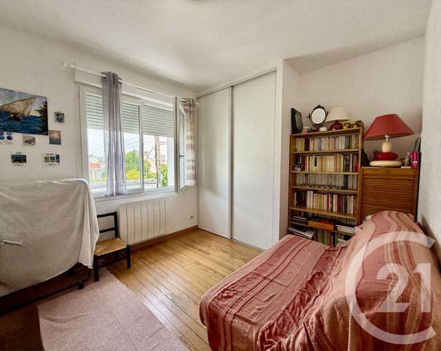 Appartement T2 à vendre - 3 pièces - 62.0 m2 - LA ROCHELLE - 17 - POITOU-CHARENTES - Century 21 Agence Du Vieux-Port