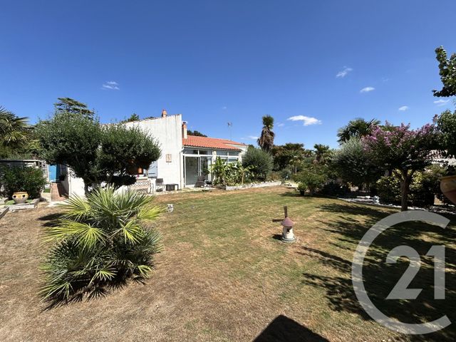 maison à vendre - 6 pièces - 142.01 m2 - PERIGNY - 17 - POITOU-CHARENTES - Century 21 Agence Du Vieux-Port