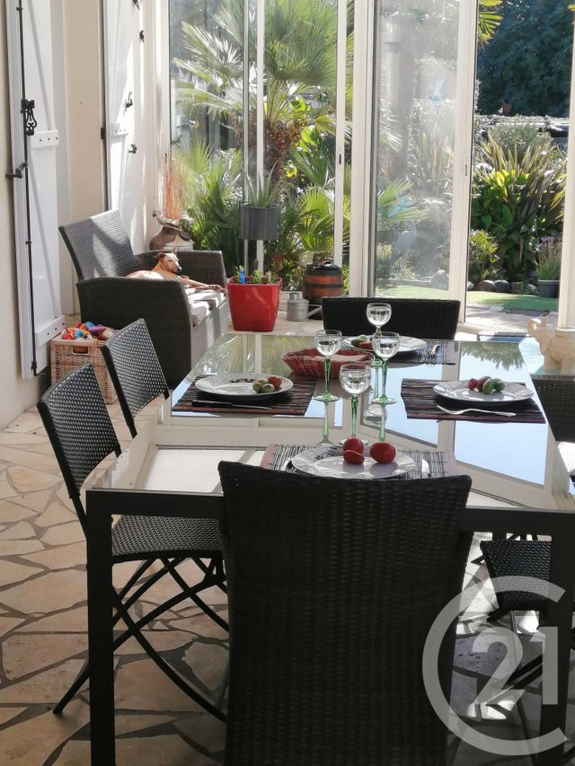 maison à vendre - 6 pièces - 142.01 m2 - PERIGNY - 17 - POITOU-CHARENTES - Century 21 Agence Du Vieux-Port