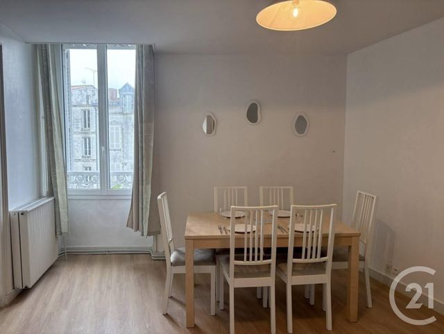 Appartement F2 à louer - 2 pièces - 50.91 m2 - LA ROCHELLE - 17 - POITOU-CHARENTES - Century 21 Agence Du Vieux-Port