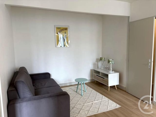 Appartement F2 à louer - 2 pièces - 50.91 m2 - LA ROCHELLE - 17 - POITOU-CHARENTES - Century 21 Agence Du Vieux-Port