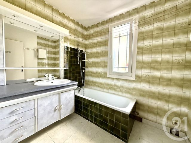 maison à vendre - 4 pièces - 96.49 m2 - LA ROCHELLE - 17 - POITOU-CHARENTES - Century 21 Agence Du Vieux-Port