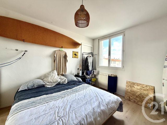 Appartement T3 à vendre - 3 pièces - 62.86 m2 - LA ROCHELLE - 17 - POITOU-CHARENTES - Century 21 Agence Du Vieux-Port