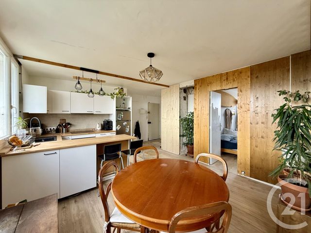 Appartement T3 à vendre - 3 pièces - 62.86 m2 - LA ROCHELLE - 17 - POITOU-CHARENTES - Century 21 Agence Du Vieux-Port